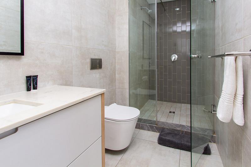 2 Bedroom Property for Sale in Sea Point Western Cape